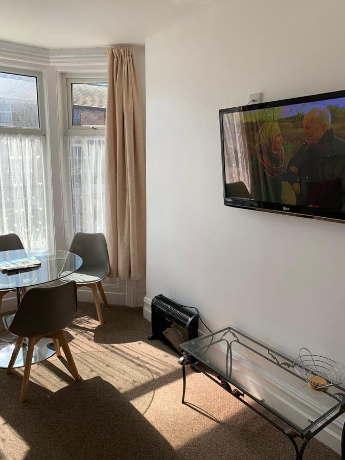 Delamere Holiday Flat แบล็คพูล ภายนอก รูปภาพ